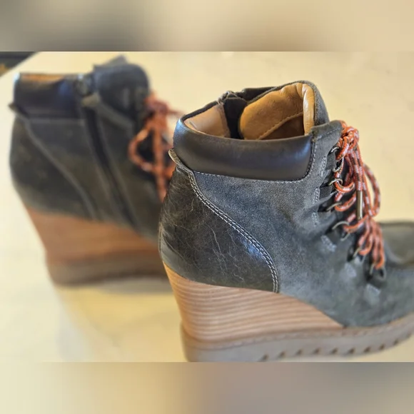 Sofft Underlyn wedge boots size 8 excellent condition - Picture 5 of 13